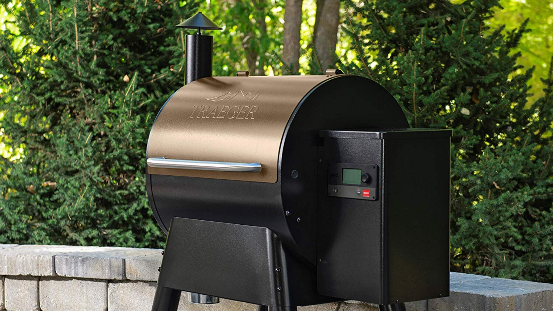 product image of Traeger Pro Series 575 Grill staged outside in backyard
